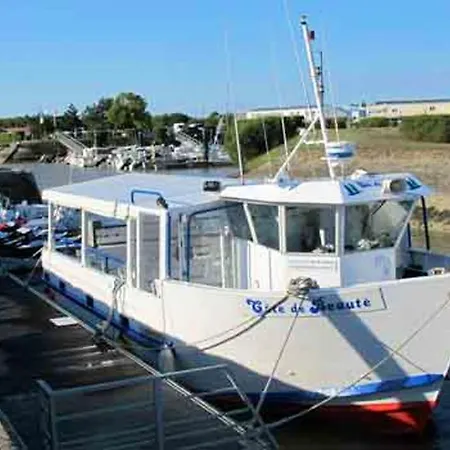 Holiday Route De Semussac Holiday home Meschers-sur-Gironde